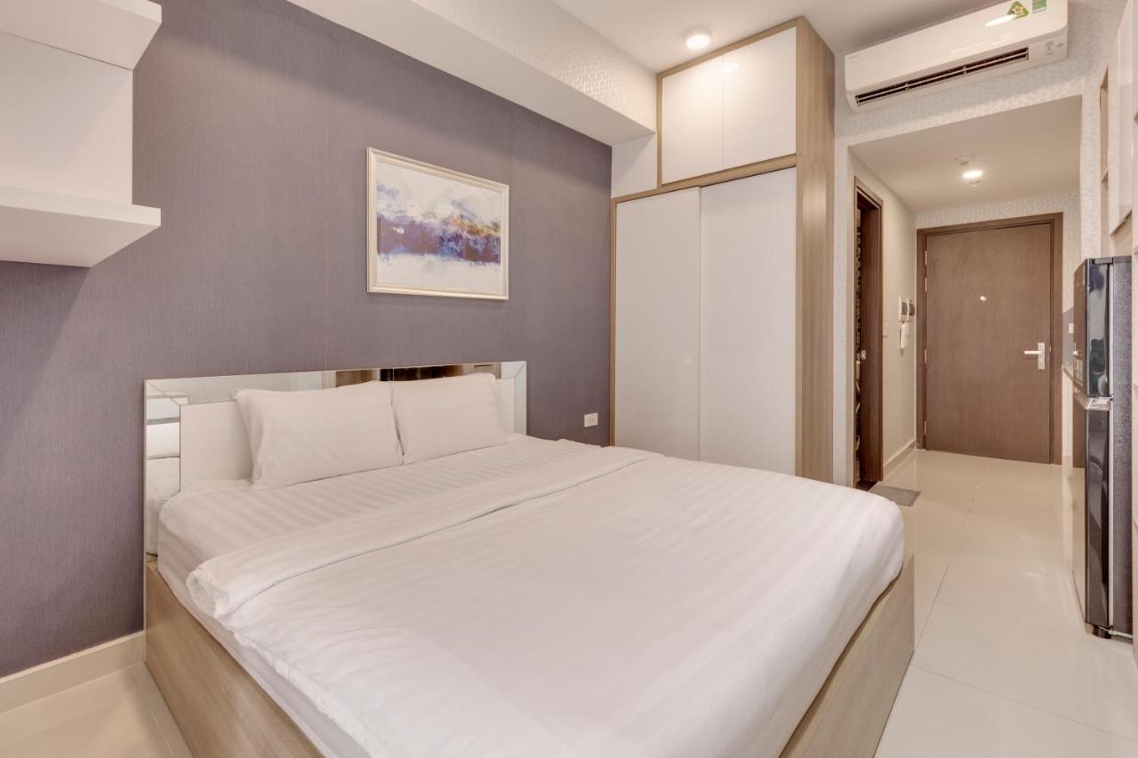 Nha Uyen Service Saigon Royal Ho Chi Minh City