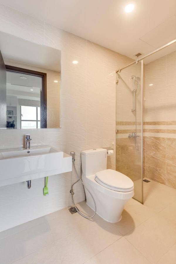 Nha Uyen Service Saigon Royal Apartment *