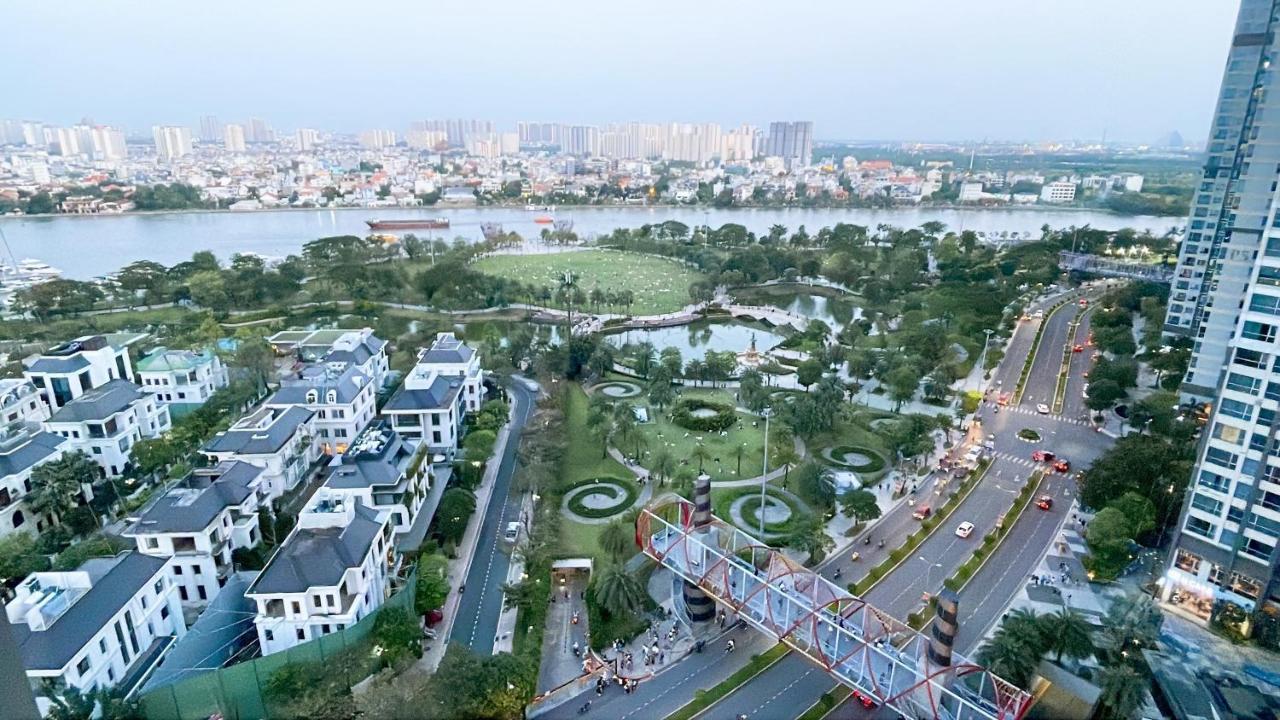 Apartment Happy Homes - Vinhomes Park *