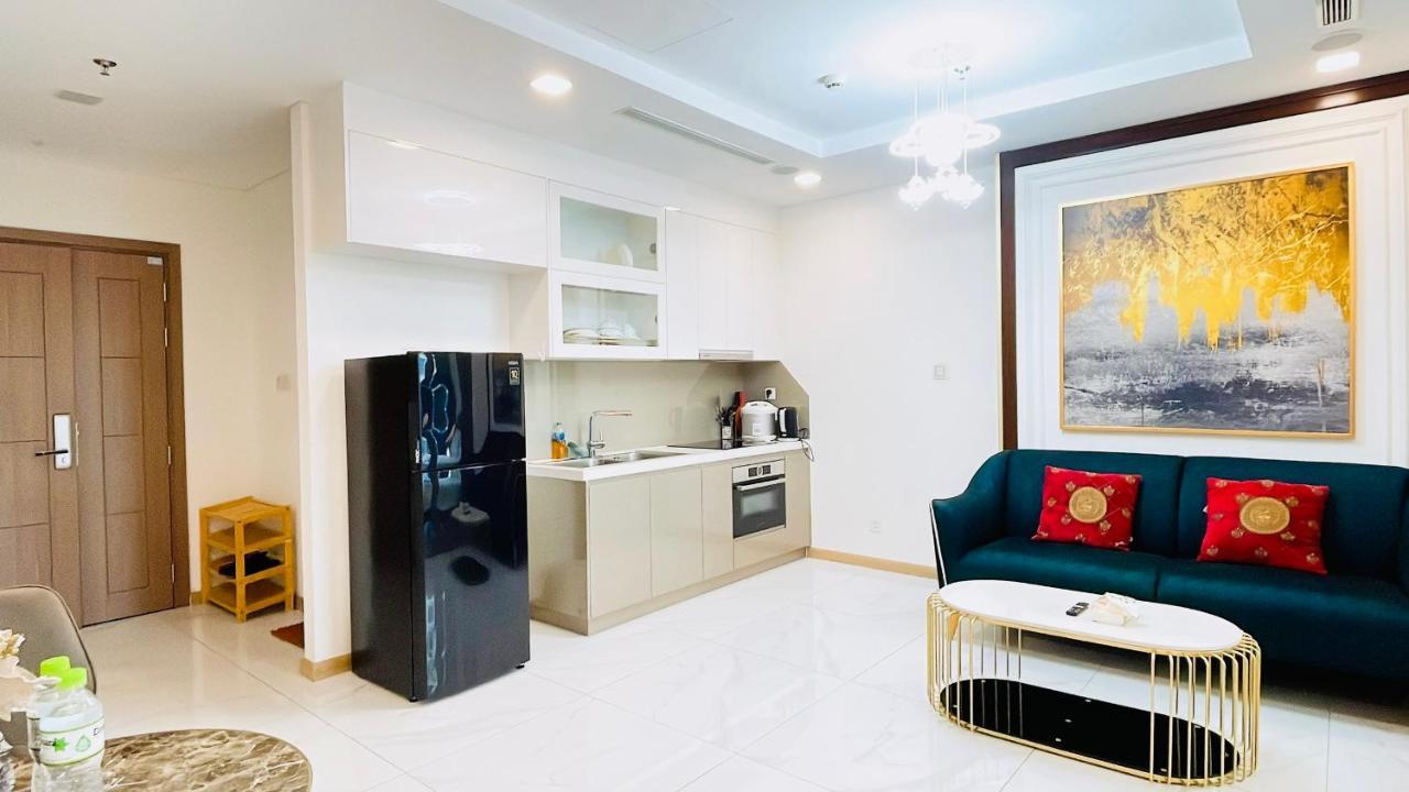 Happy Homes - Vinhomes Park Apartment