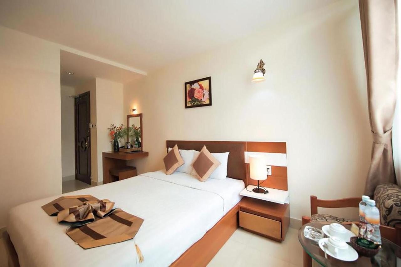 Valentine Luxury - 31 Bui Vien Street