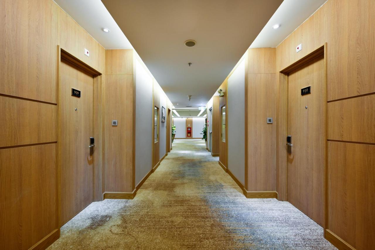 Muong Thanh Grand Saigon Centre Hotel