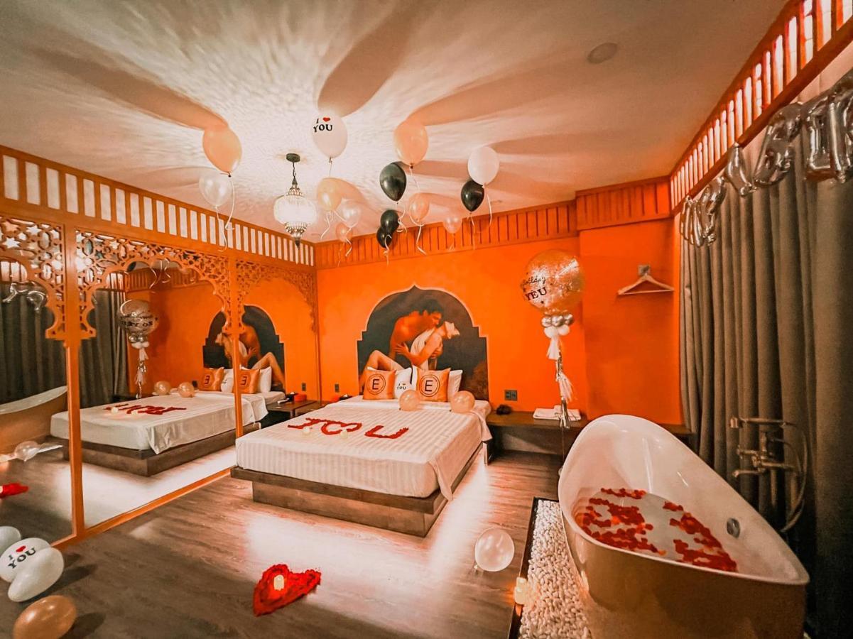 Casabalanca Erotic Apartment *