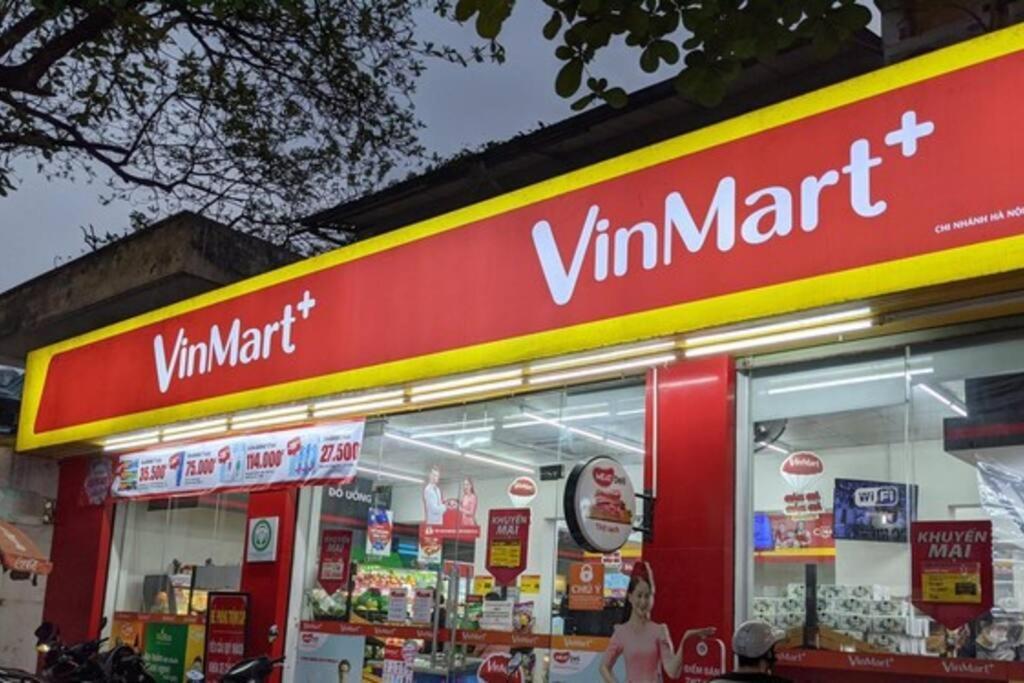 Near Airport, 5 Minutes To Center Ho Chi Minh City