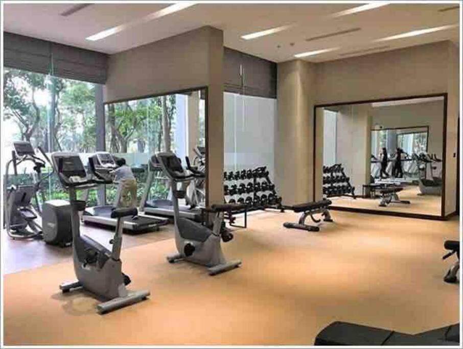 Fully Furnished 2br-privacy Balcony Opposite Landmark 81-gym & Swimming Pool Ho Chi Minh City