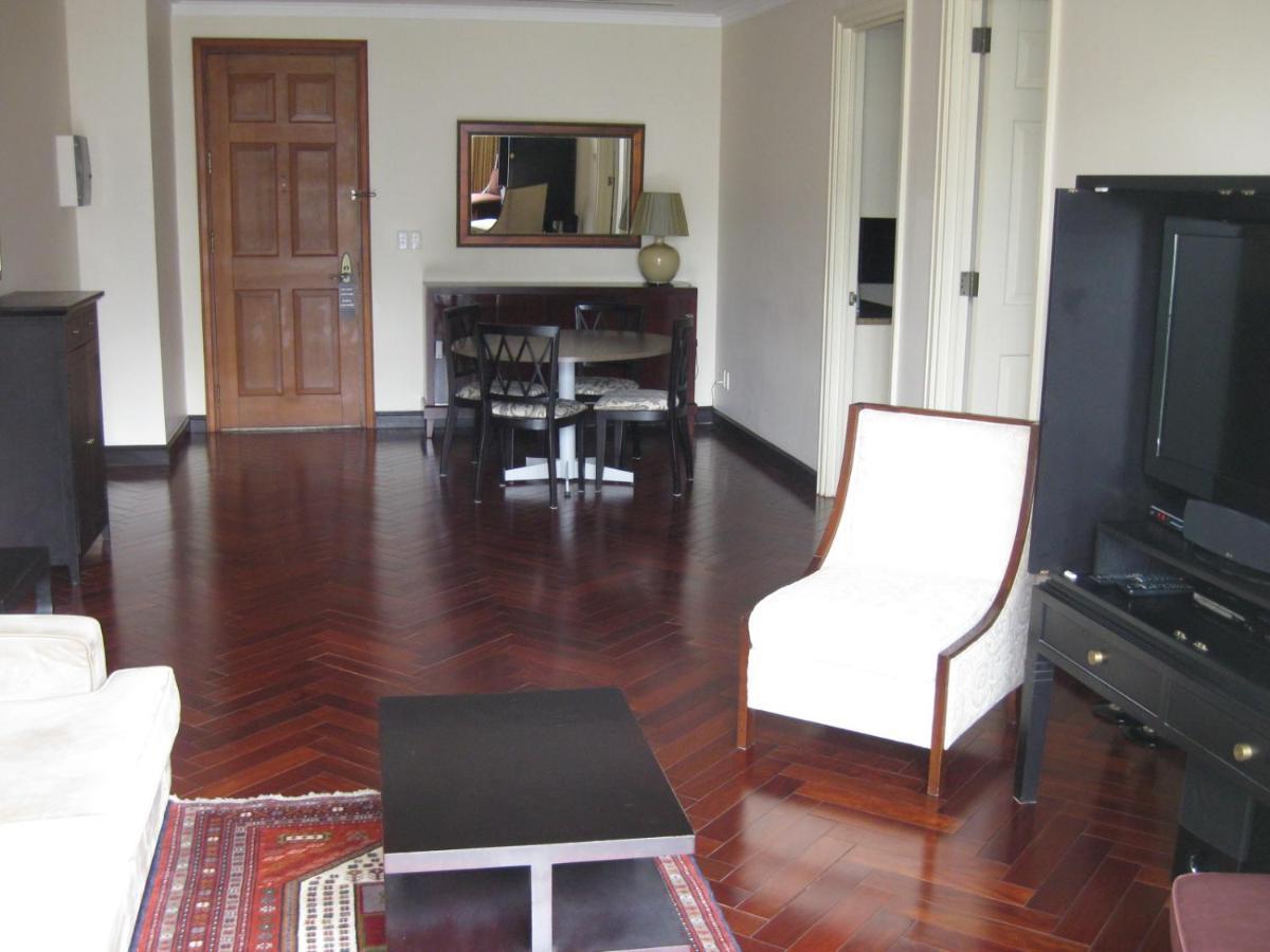 Nguyen Du Park Villas *