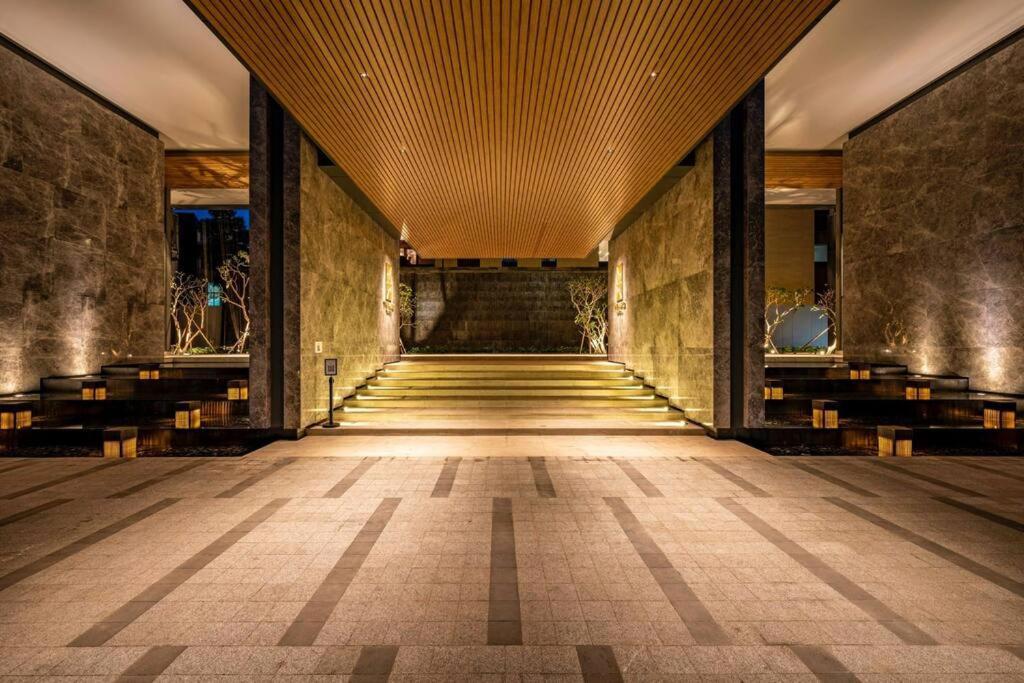 De Lux Marq, 2 Bedrooms At Dist 1, Pool,gym Apartment *
