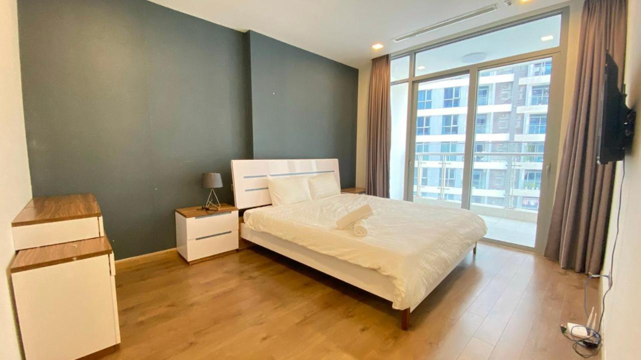 Apartment Happy Homes - Vinhomes Park Ho Chi Minh City