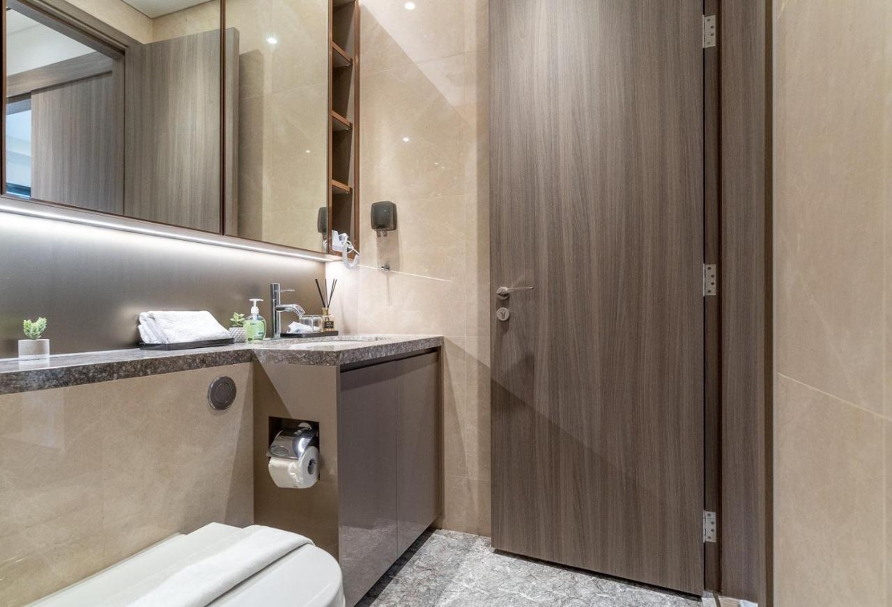 Apartment De Lux Marq, 2 Bedrooms At Dist 1, Pool,gym