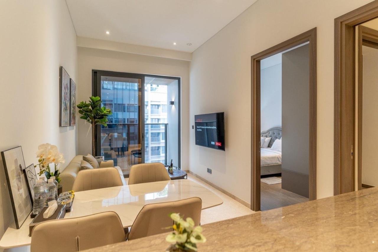 Apartment De Lux Marq, 2 Bedrooms At Dist 1, Pool,gym Ho Chi Minh City