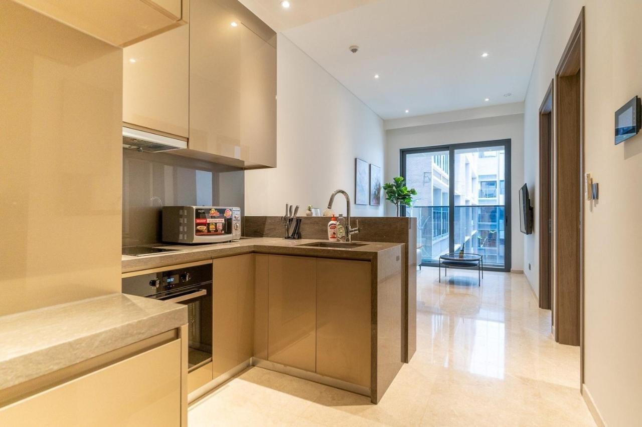 De Lux Marq, 2 Bedrooms At Dist 1, Pool,gym *