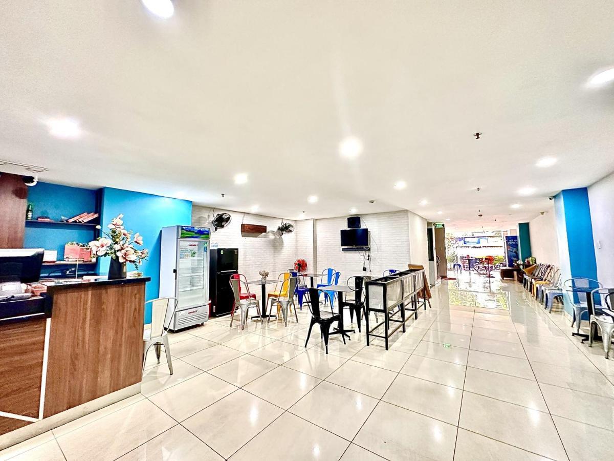 The Jade Near Tan Son Nhat Airport Hotel 3*