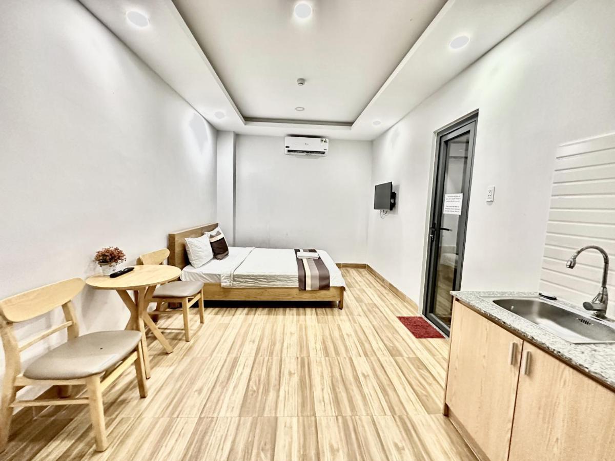 Hotel The Jade Near Tan Son Nhat Airport 3*