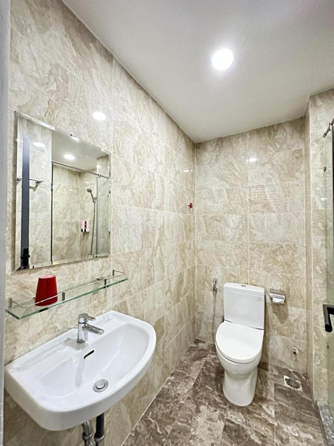The Jade Near Tan Son Nhat Airport Hotel 3*