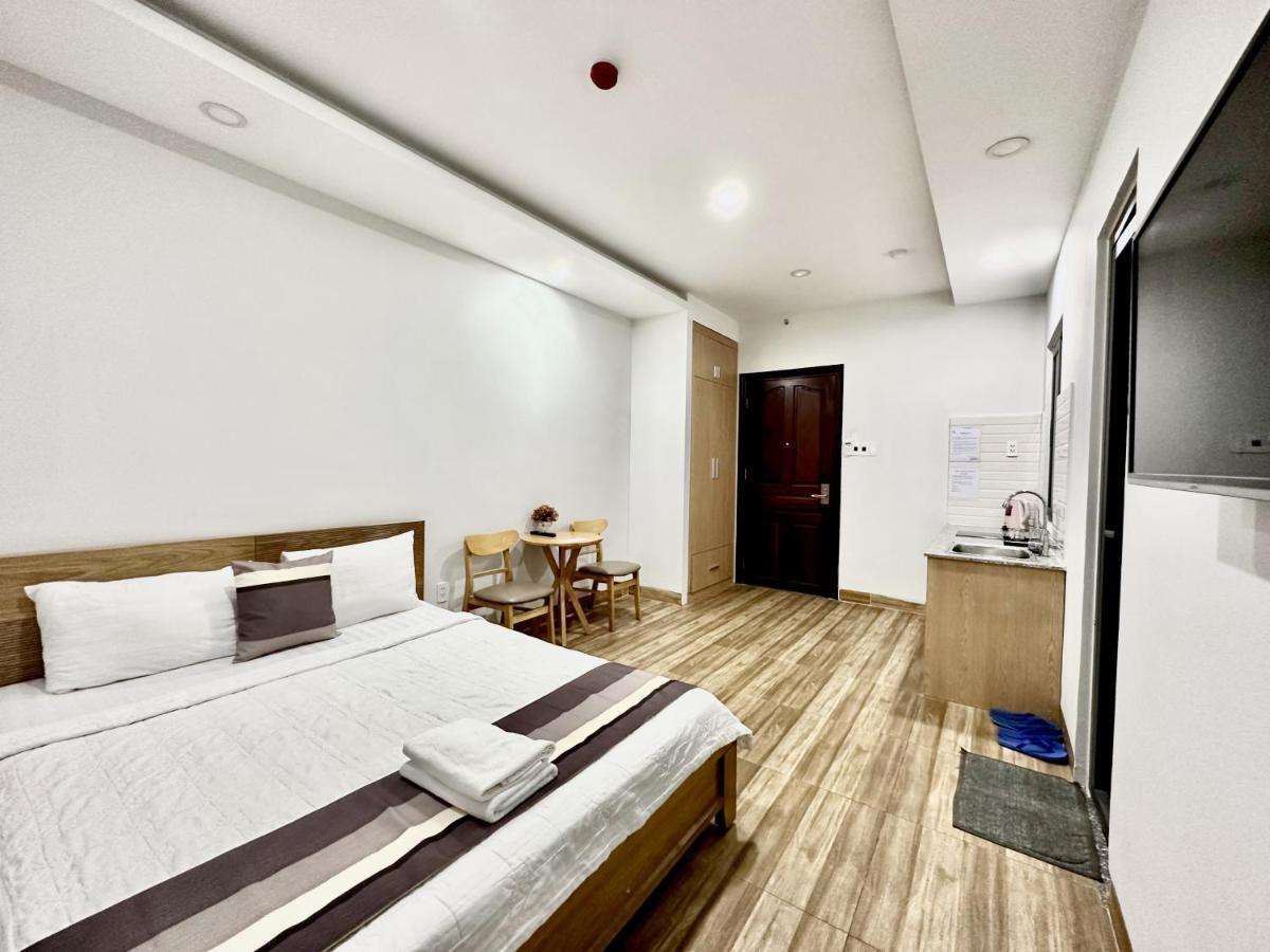 Hotel The Jade Near Tan Son Nhat Airport 3*
