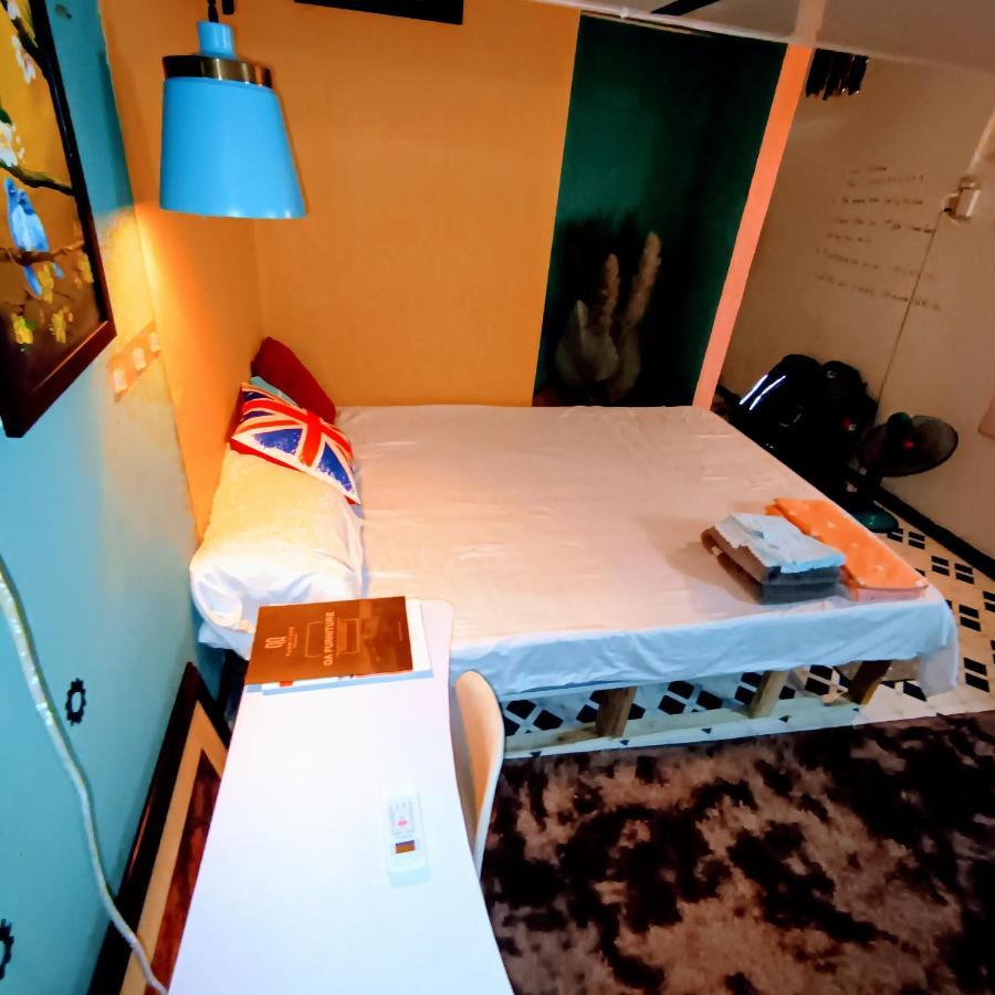 134 Lily's Colorful Private House In Center
