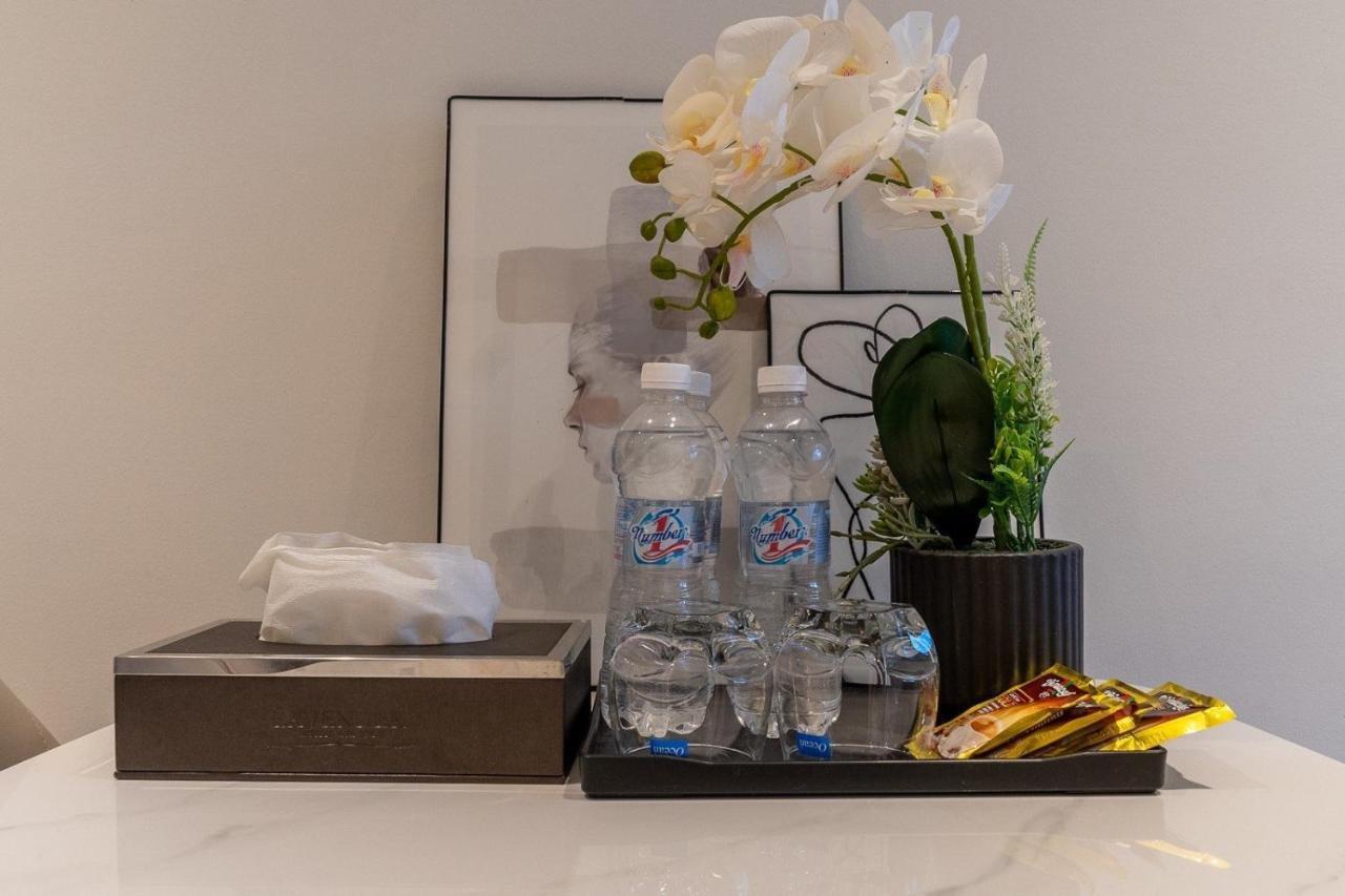 De Lux Marq, 2 Bedrooms At Dist 1, Pool,gym Apartment
