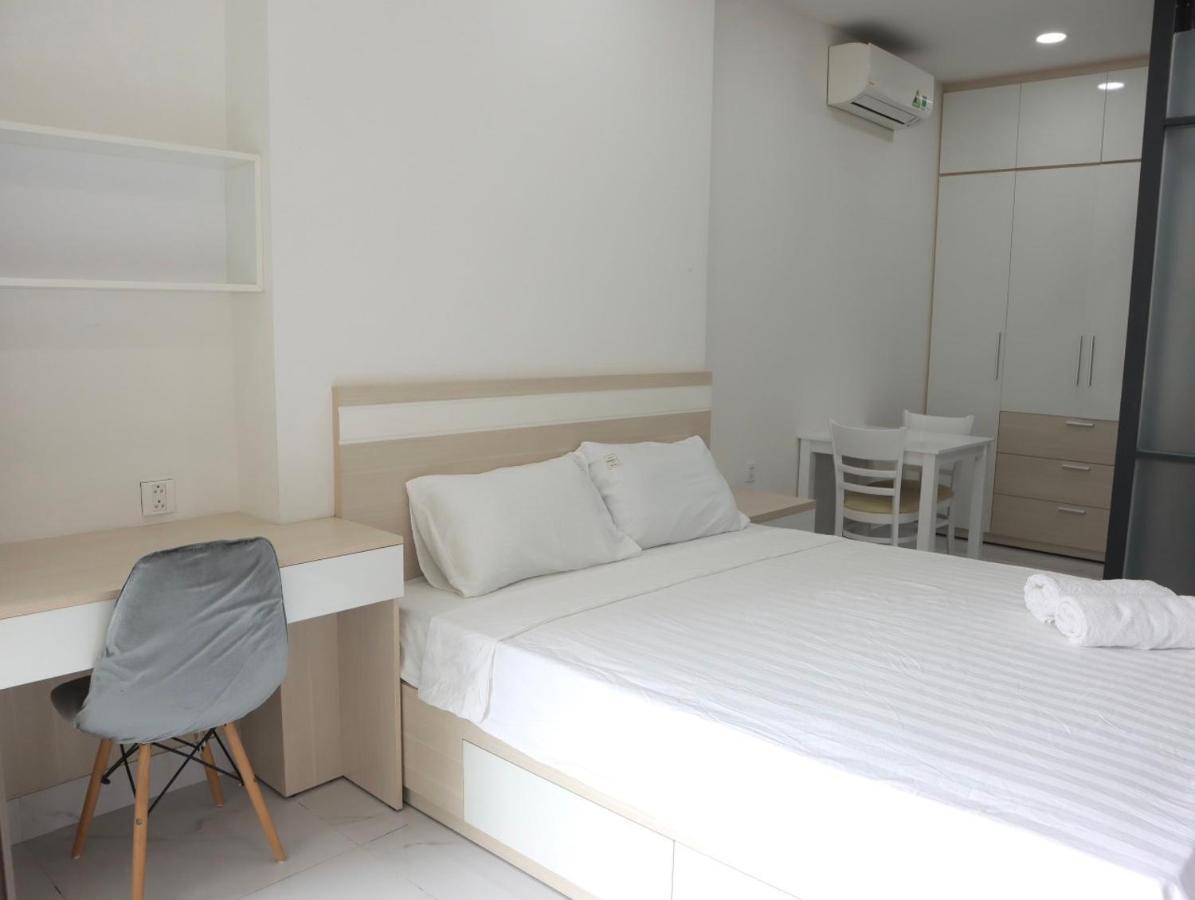 Apartment Roy City House
