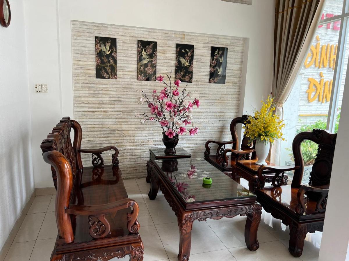 Hotel Dinh Dinh 2 Airport 2*