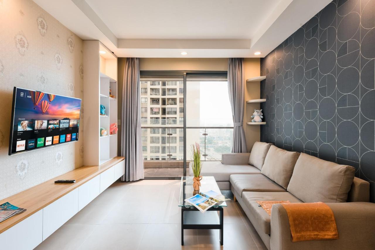 Gold View Saigon Riverside *