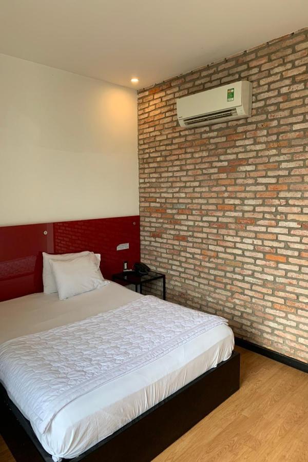 Gia Huyen * Ho Chi Minh City