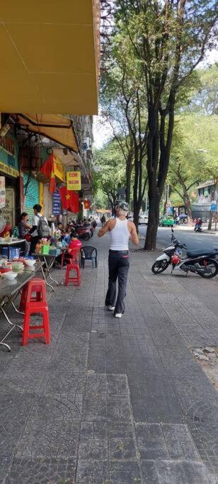 Lagom 18 - Dep Va Yen Binh, Ke Ben Dinh Doc Lap, Nha Tho Duc Ba, Duong Nguyen Du, Phuong Ben Nghe, Quan 1 TP. Hồ Chí Minh