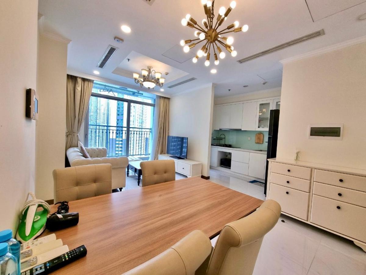 Apartment Happy Homes - Vinhomes Park Ho Chi Minh City