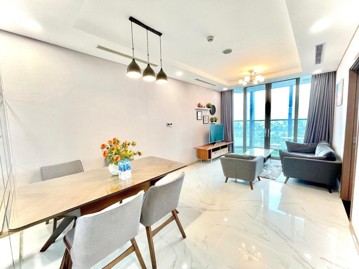 Apartment Vinhome Park *