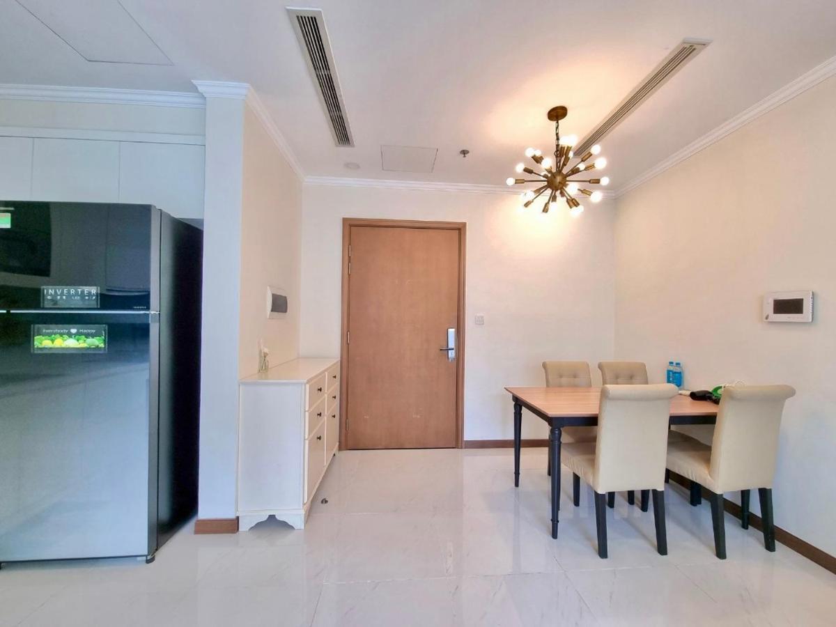 Apartment Happy Homes - Vinhomes Park Ho Chi Minh City