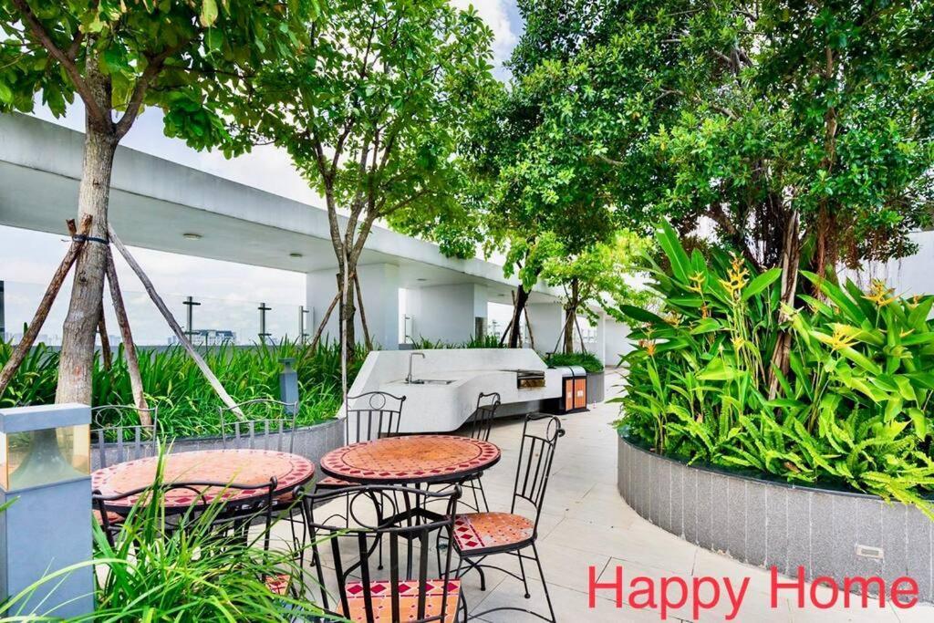 Near Airport - Botanica Premire - Apartment *