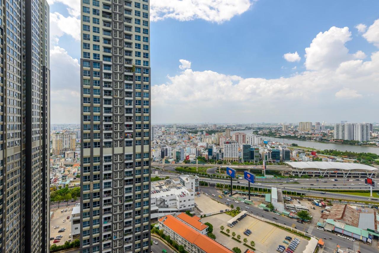 Isabelle Inside Landmark 81 Tower * Bandar Ho Chi Minh