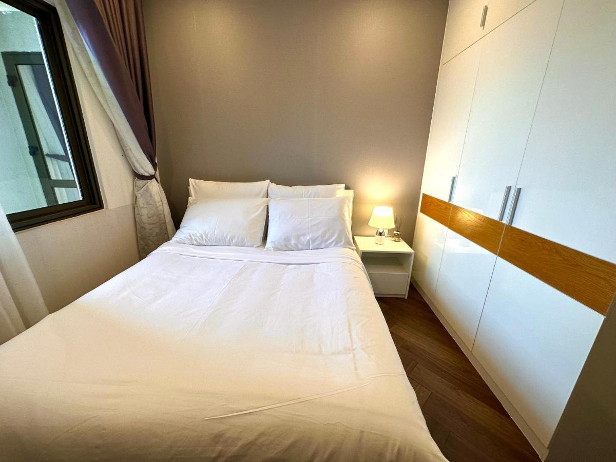 Apartment Icon 56 Building X 8pax, Saigon, Nr District 1, Quan 4, Thanh Pho Ho Chi Minh, Vietnam *