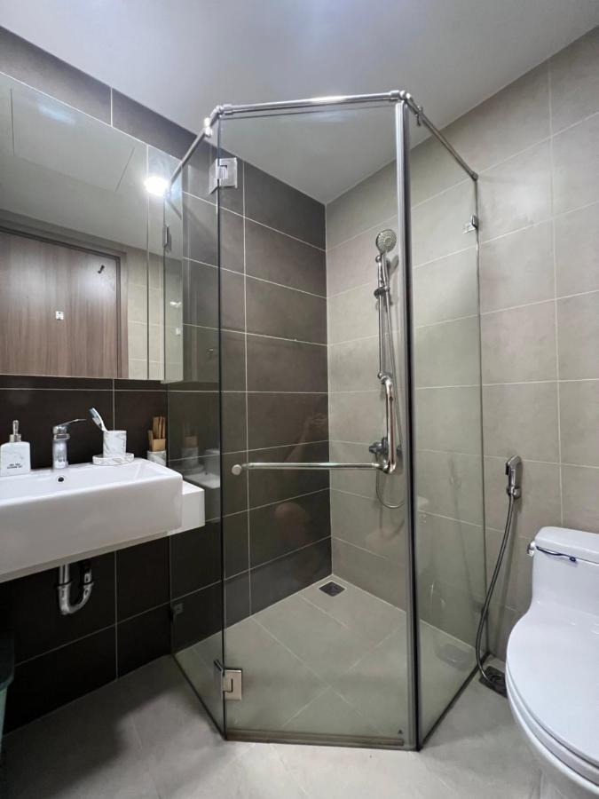 Icon 56 Building X 8pax, Saigon, Nr District 1, Quan 4, Thanh Pho Ho Chi Minh, Vietnam * Ho Chi Minh City