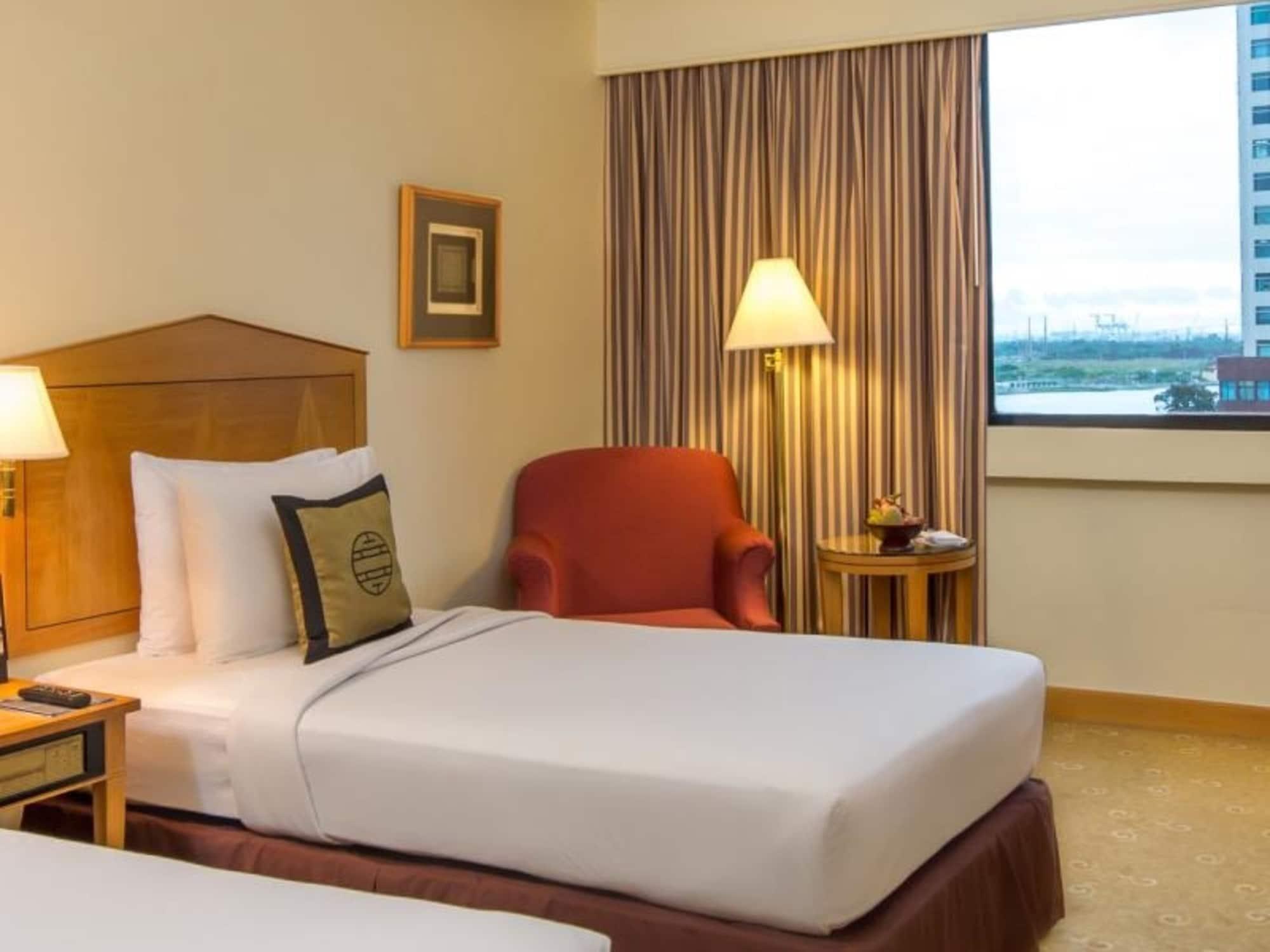 Saigon Hotel 4*