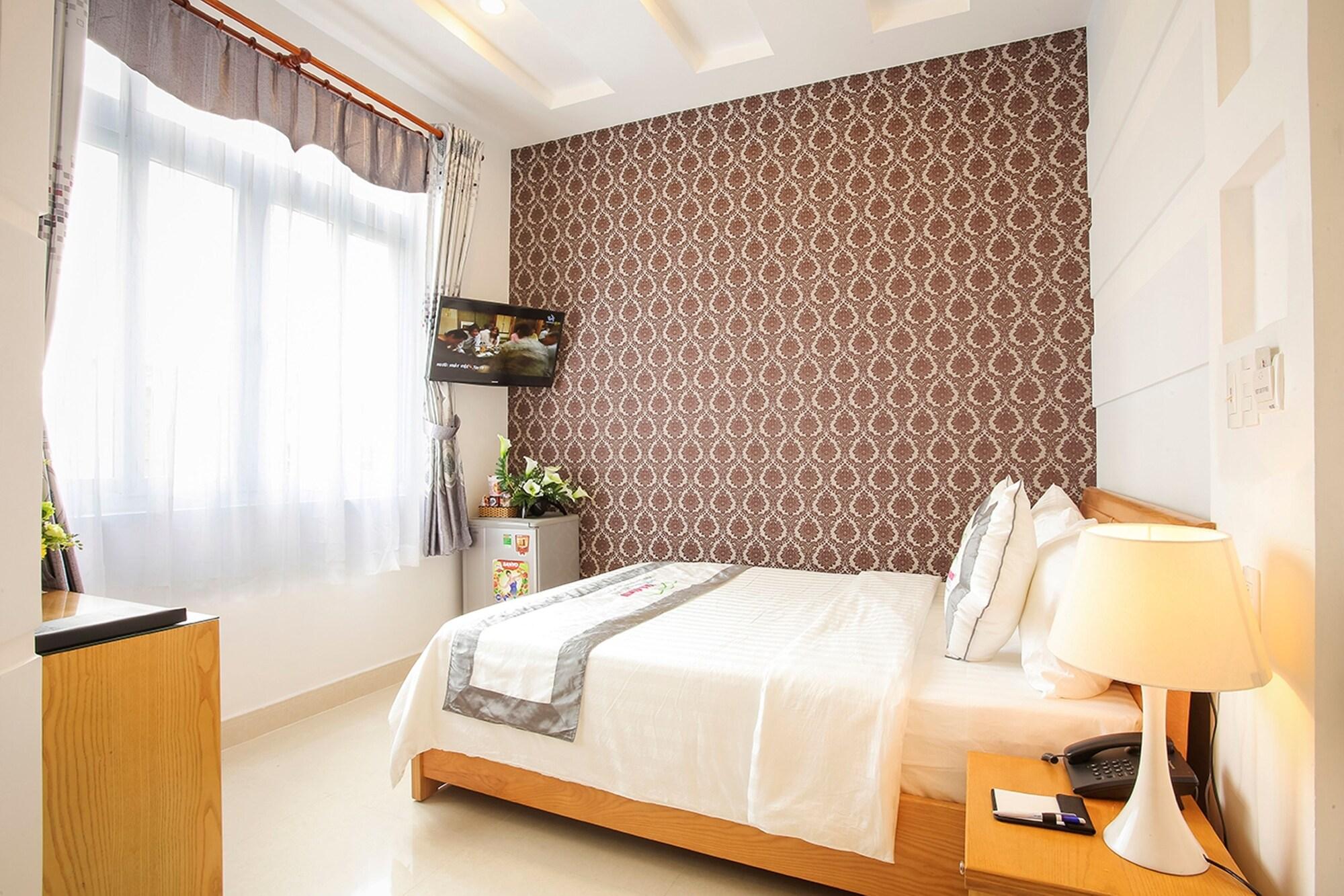Yen Nam Nguyen Trong Tuyen Hotel