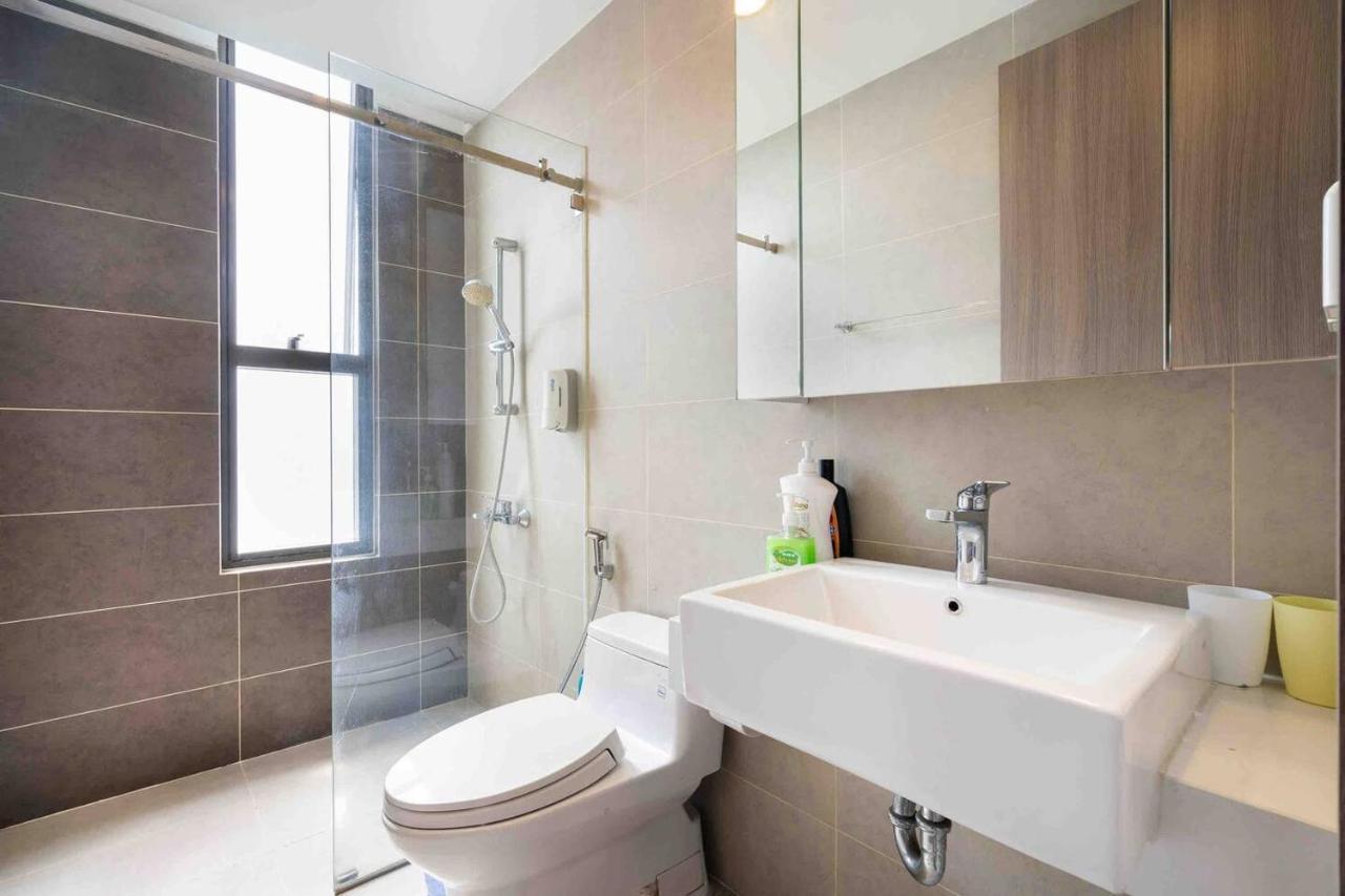 Apartment The Price 3 Brs Apt/nice View And Near Ben Thanh Market