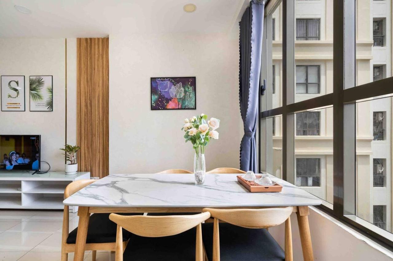 The Price 3 Brs Apt/nice View And Near Ben Thanh Market Apartment *
