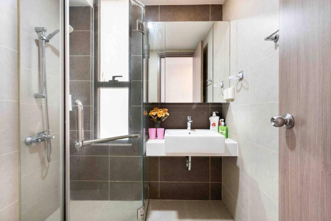 The Price 3 Brs Apt/nice View And Near Ben Thanh Market Apartment Ho Chi Minh City