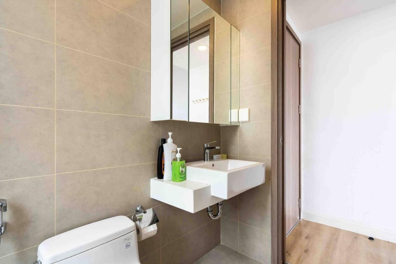 The Price 3 Brs Apt/nice View And Near Ben Thanh Market