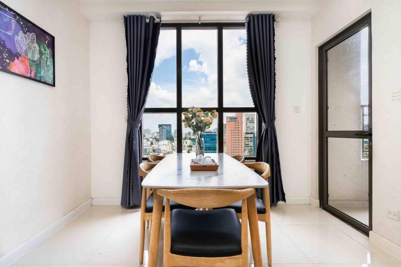 Apartment The Price 3 Brs Apt/nice View And Near Ben Thanh Market *