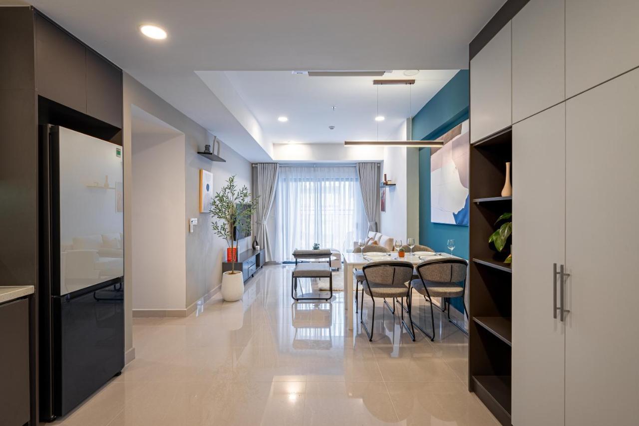 Luxury Modern, D1, 3 King Brs+2wc, 300m Bui Vien Apartment Ho Chi Minh City