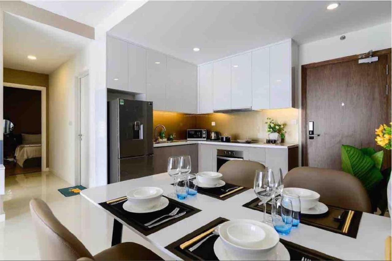 Apartment Amber Luxury Millennium Free Pool Ho Chi Minh City