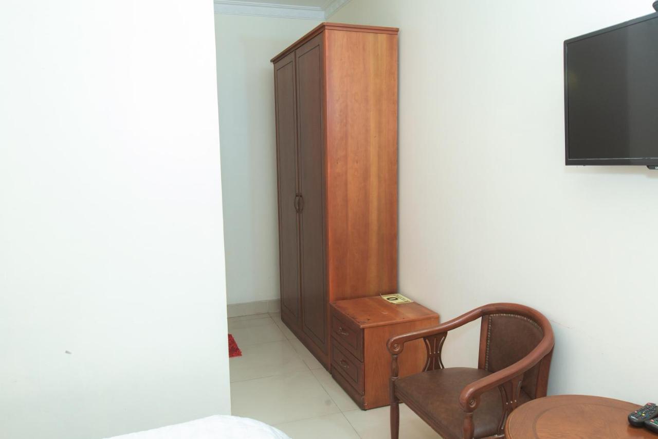 Oyo 1175 Trung Mai 2*