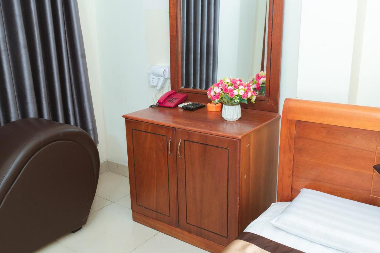Oyo 1175 Trung Mai Hotel