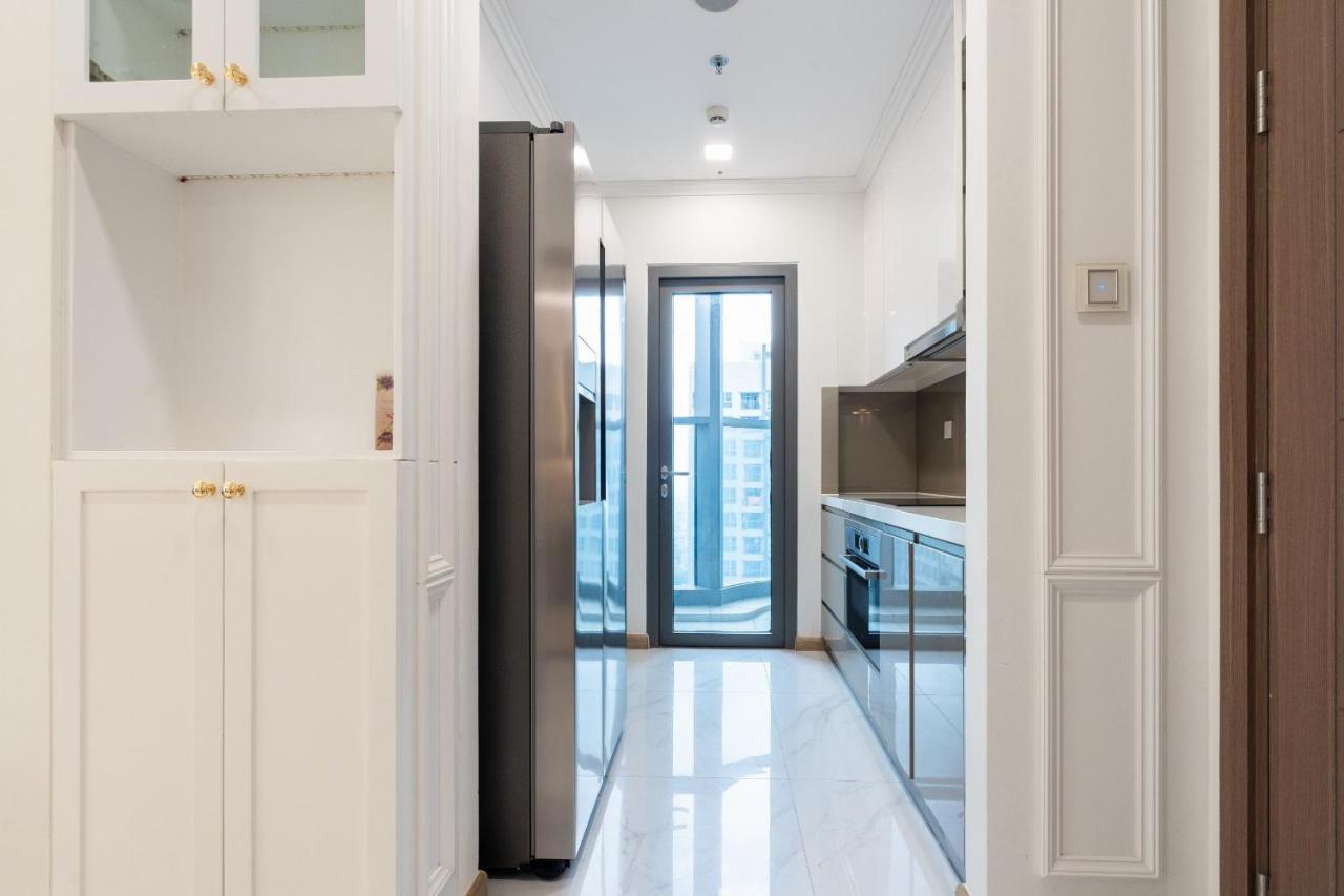 Apartment Vinhomes Park Unique Condotel Ho Chi Minh City