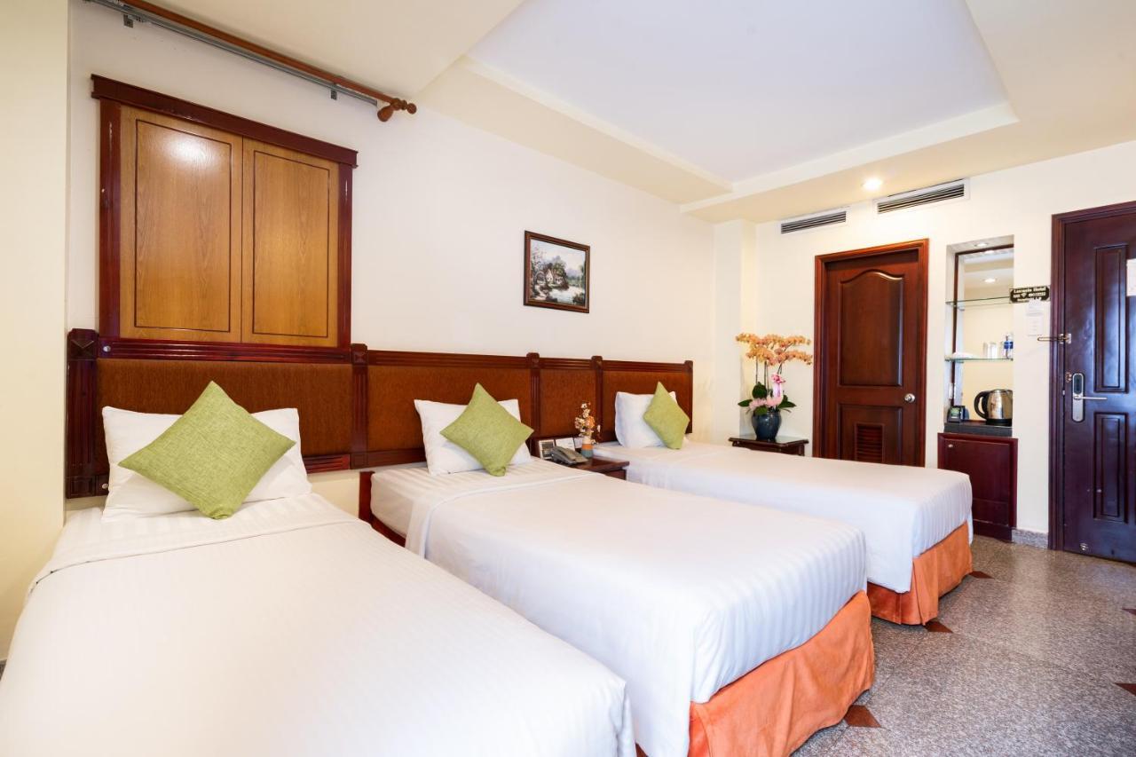 Hotel Lucasta Saigon 3*