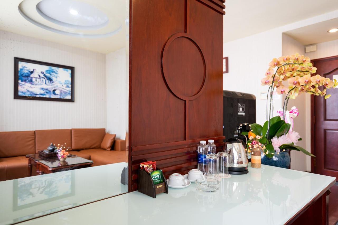 Lucasta Saigon Hotel 3*