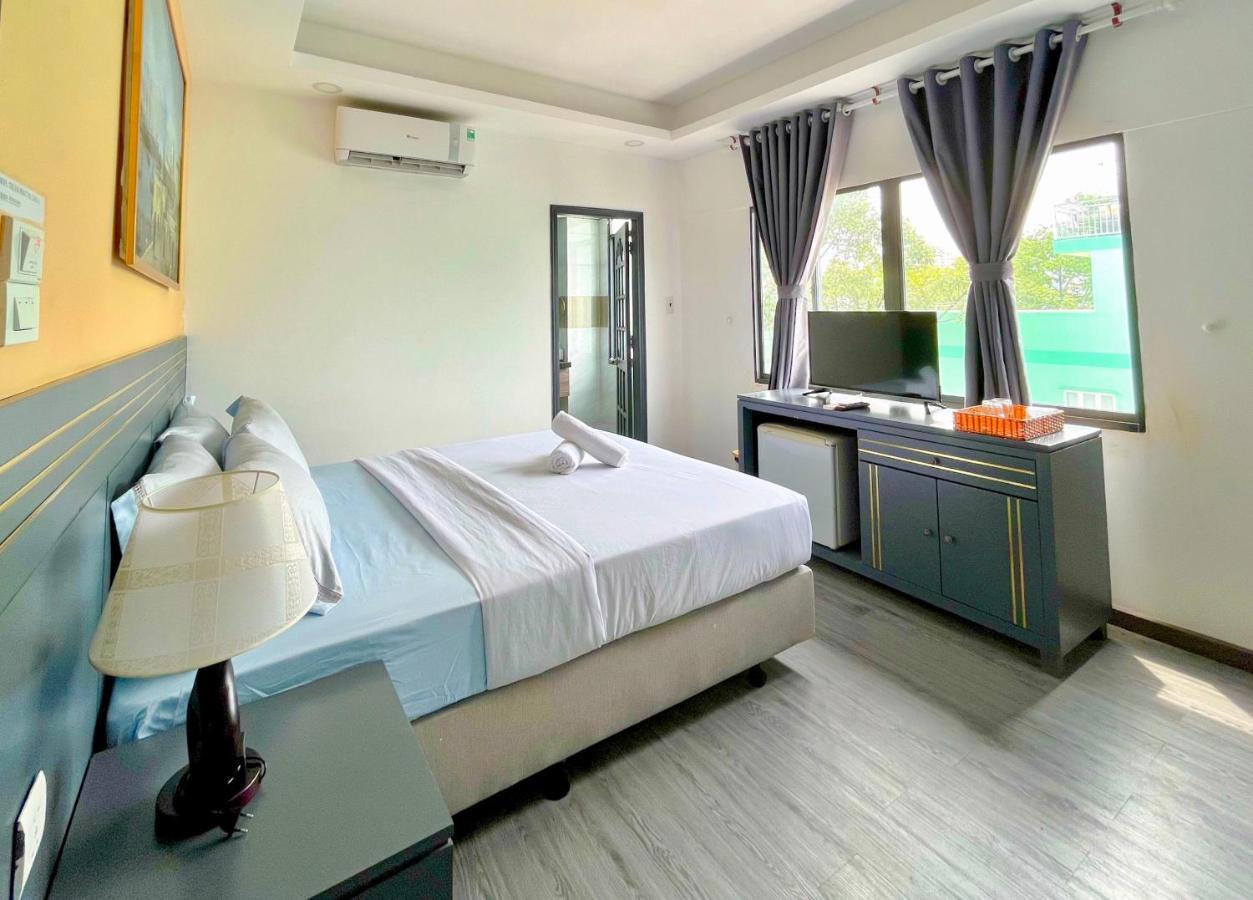 Hotel Indochine - 172 Nguyen Thai Binh 4*