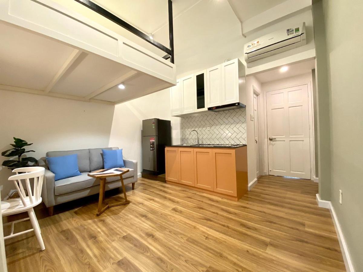 8 Minutes Walking To Nguyen Hue, Fast Wifi, Check-in 24/7 Apartment