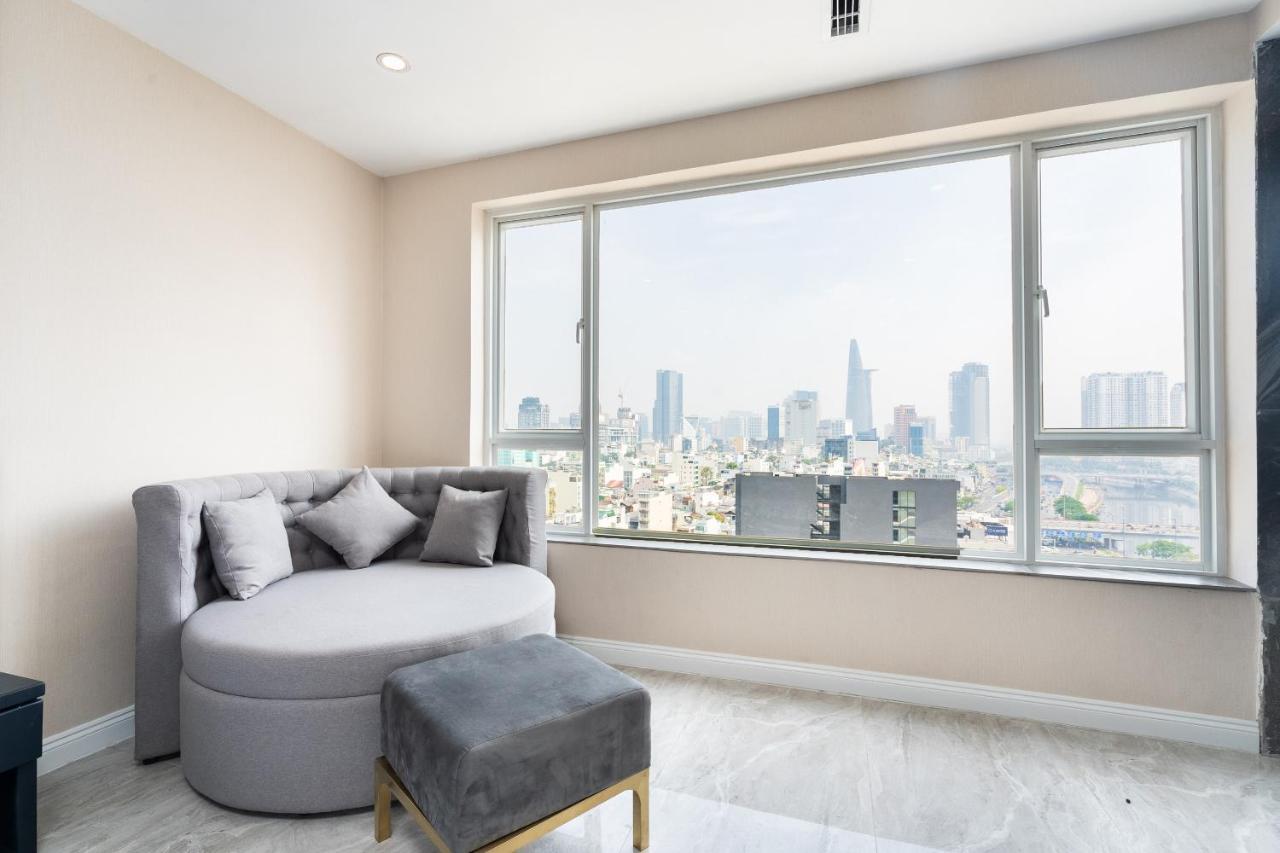 The Arrivals Center Apartment